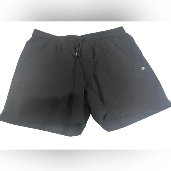 Willit black athletic short. Cute and comfy with pockets and stretch. - Picture 1 of 3